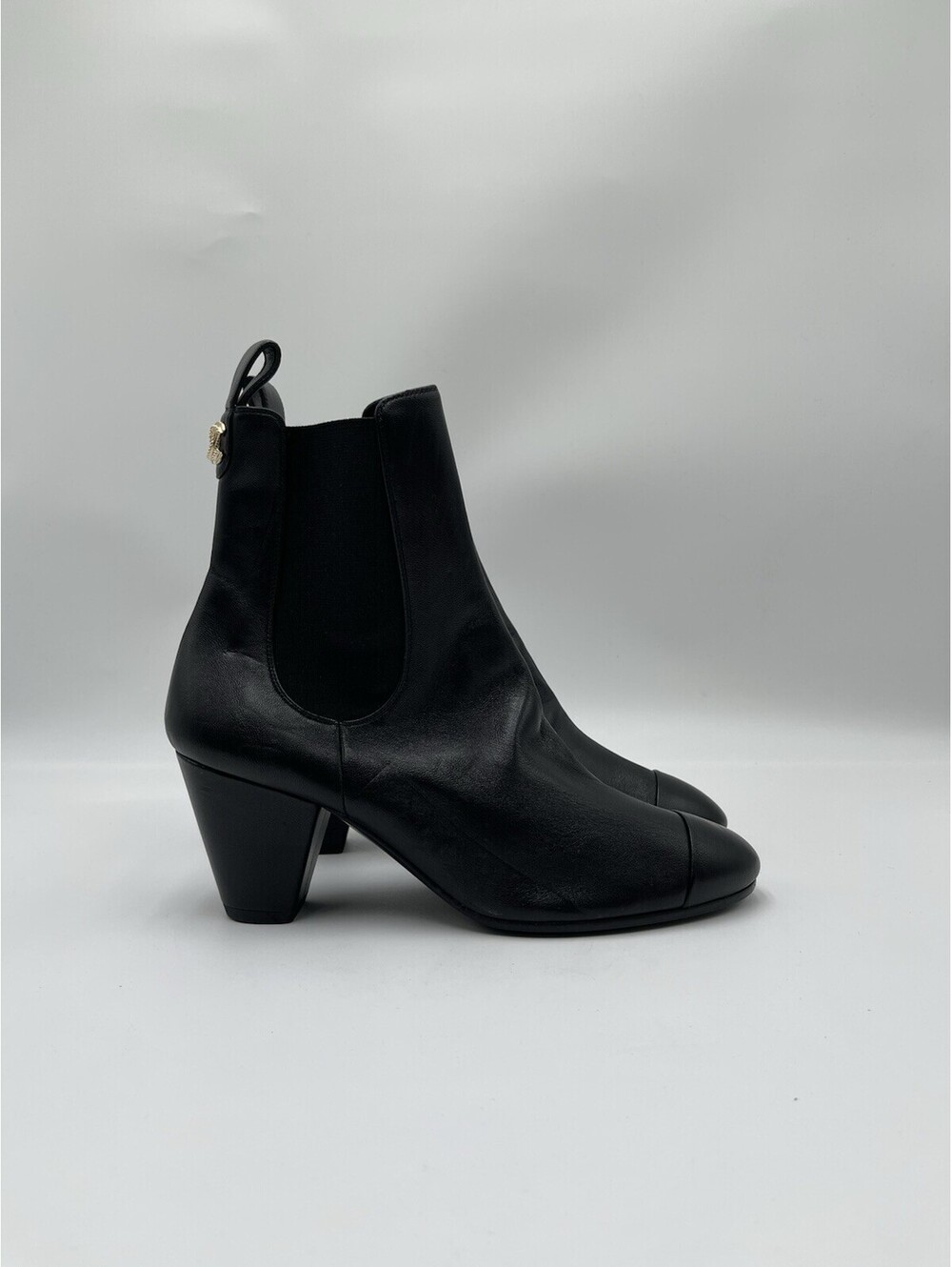 Women’s Chanel black leather ankle gold-tone CC logo boots Cap Toe Size 38